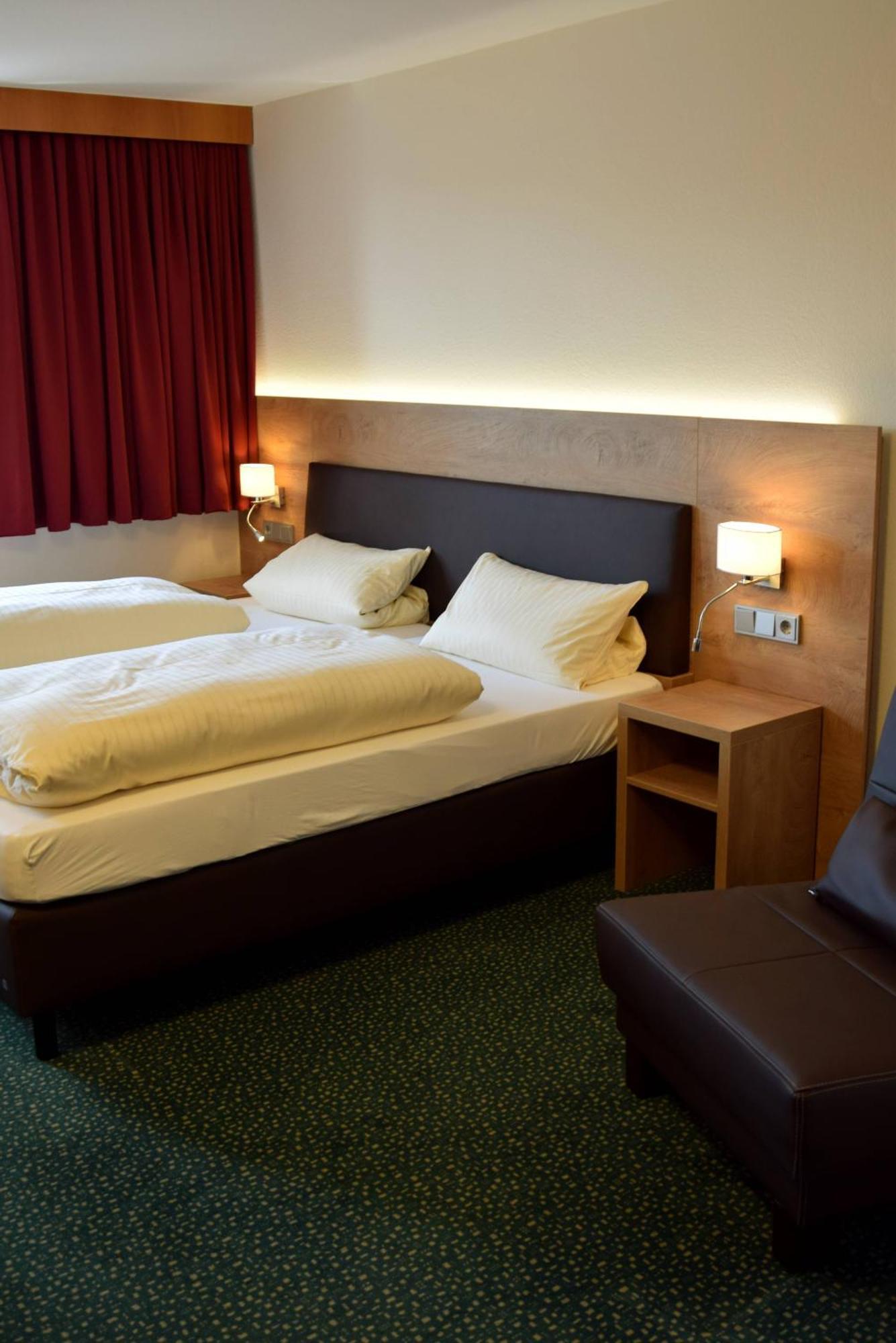 Hotel Gasthof Zum Loewen Фельбург Номер фото